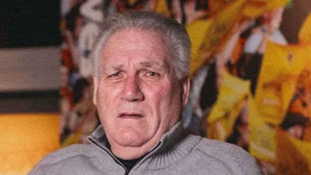 Wolverhampton Wanderers vow to support much loved Hall of Fame goalkeeper Phil Parkes after life-changing surgery 