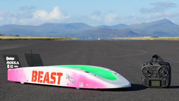 The Beast: The world's fastest remote control car breaks record - BBC ...