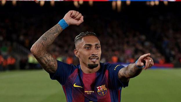 Raphinha scores for Barcelona