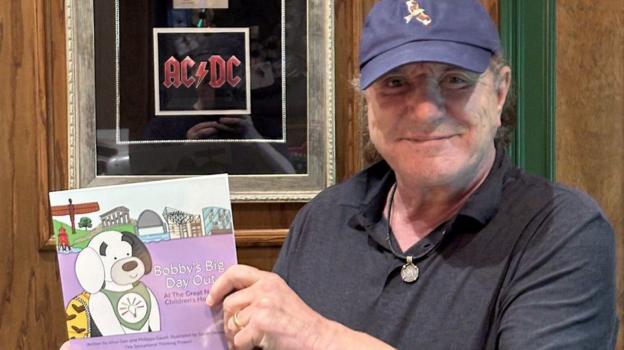 AC/DC star helps Newcastle children's hospital write book - BBC News