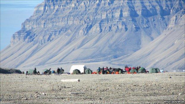 The BSES base camp in Von Postbreen