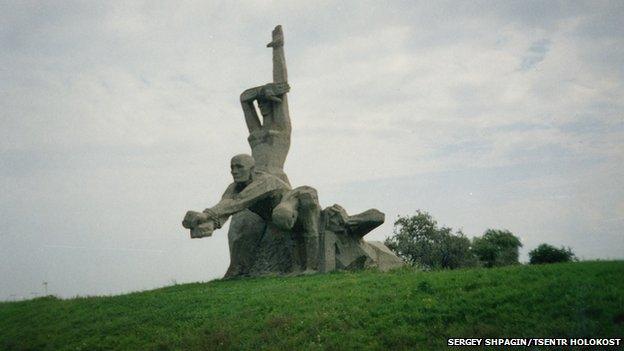 The monument at Rostov-on-Don