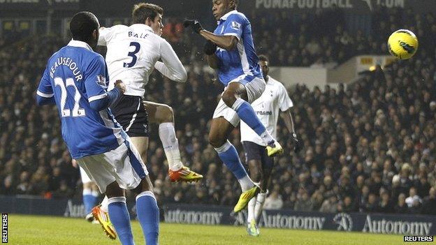 Gareth Bale scores Tottenham's first goal