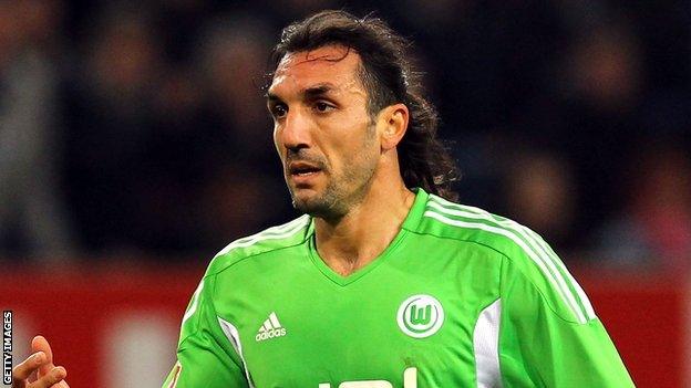 Sunderland complete the loan signing of Sotirios Kyrgiakos