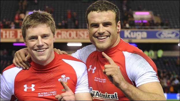 Rhys Priestland and Jamie Roberts