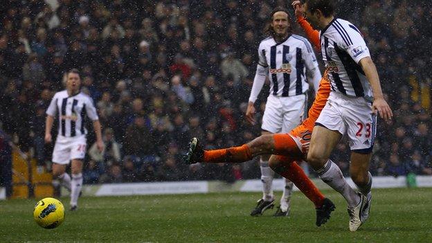 Danny Graham scores Swansea's winner