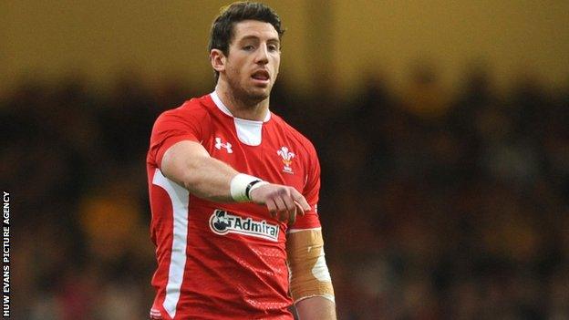 Alex Cuthbert