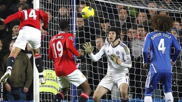 Javier Hernandez scores the equaliser