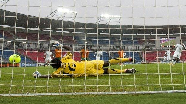 Asamoah's Gyan's penalty is saved by Kennedy Mweene