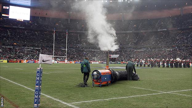 The Stade de France pitch was frozen