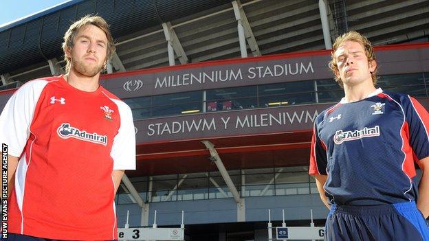 Ryan Jones (left) has lost his place in the starting line-up because of the return of Alun Wyn Jones