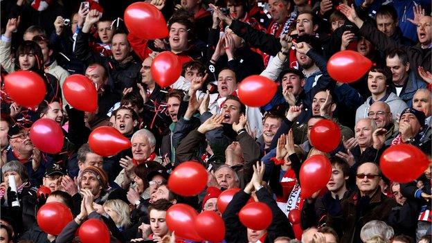 Cheltenham Town fans