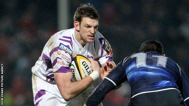 Nikki Walker has made 103 appearances for the Ospreys