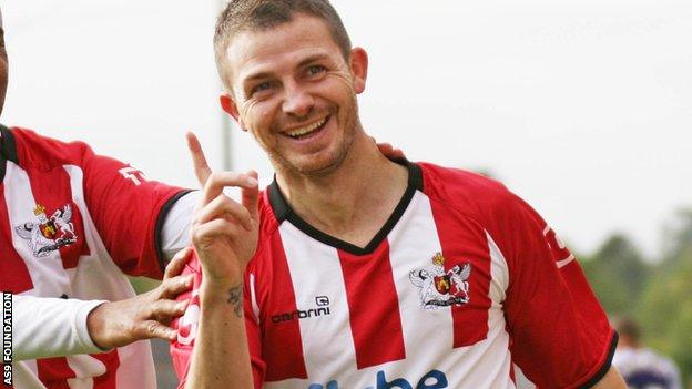 Jamie Cureton