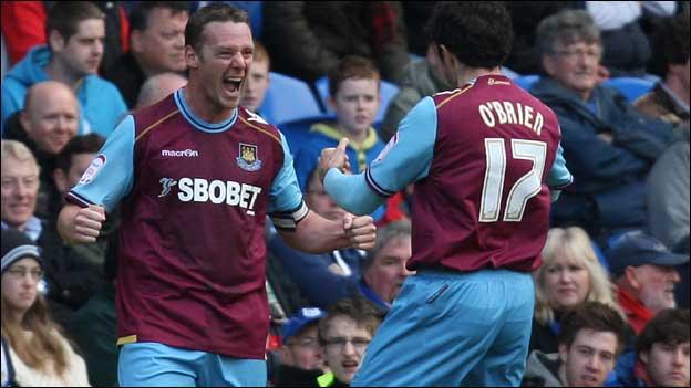 Kevin Nolan celebrates his goal