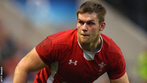 Wales flanker Dan Lydiate