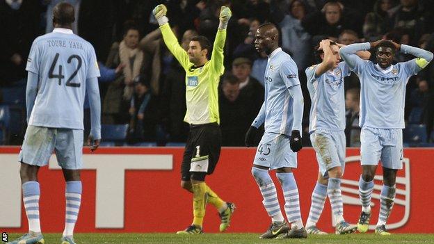 Manchester City players dejected