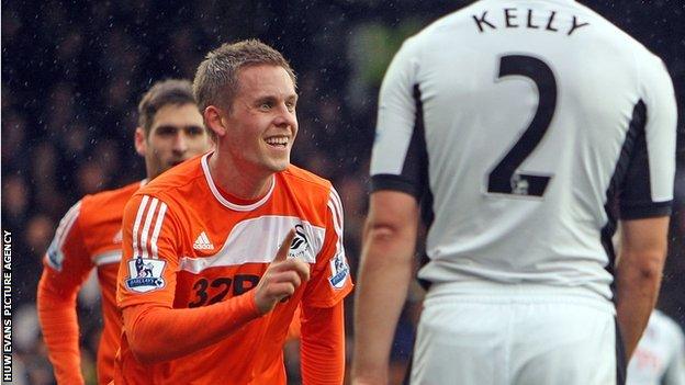 Gylfi Sigurdsson celebrates his goal for Swansea