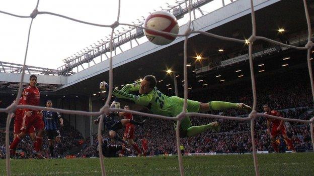 Stewart Downing scores Liverpool's second goal