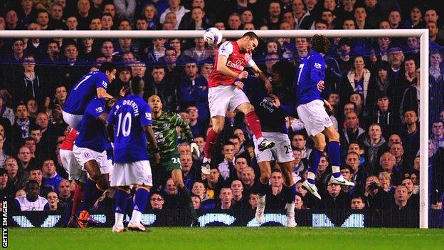 Thomas Vermaelen heads in from a corner