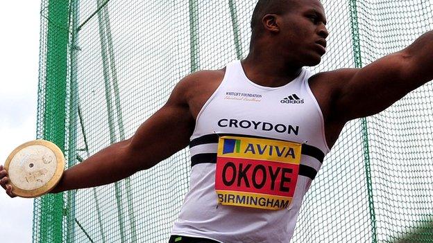 Lawrence Okoye preparing to throw the discus