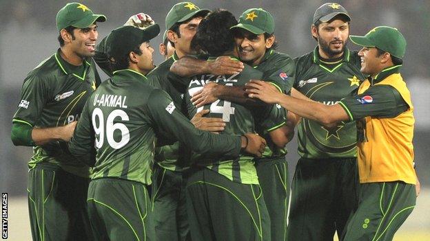 Pakistan to play Bangladesh in Lahore