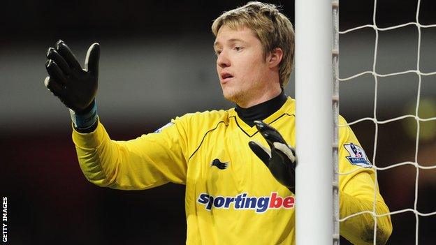 Wolves keeper Wayne Hennessey