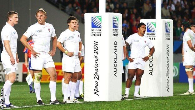 England players look disconsolate after conceding a try in their World Cup quarter-final defeat by France