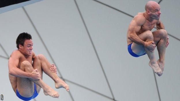 Tom Daley and Peter Waterfield in action