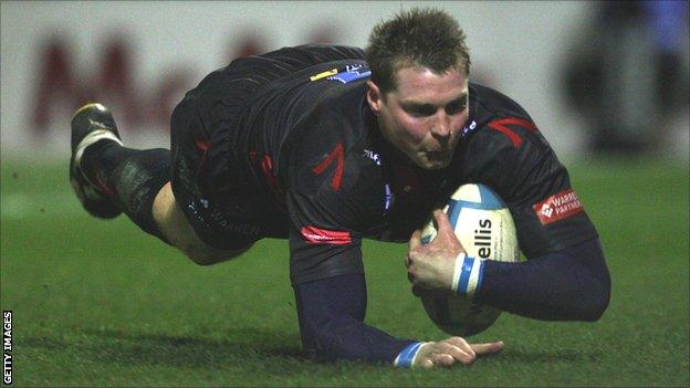 Former Sale Sharks and England winger Steve Hanley