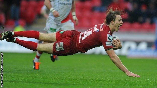 Liam Williams