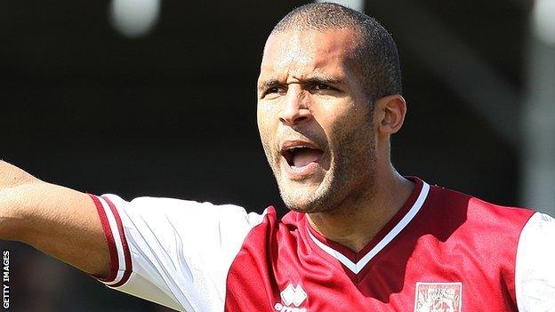 Clarke Carlisle