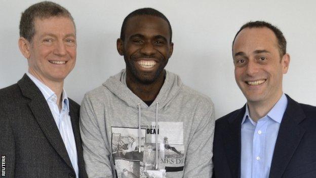 Fabrice Muamba with Dr Andrew Deaner and Dr Sam Mohiddin