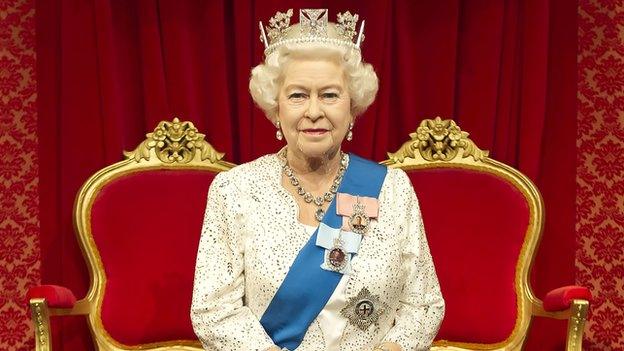 The new waxwork of the Queen