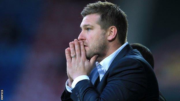 Karl Robinson