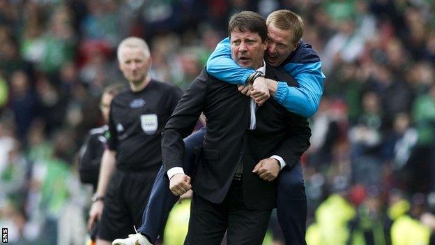 Hearts manager Paulo Sergio and coach Gary Locke