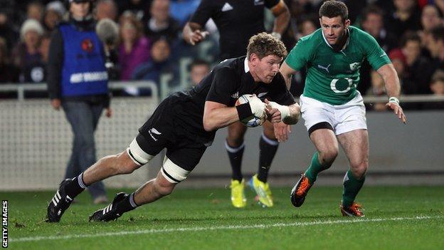 Adam Thomson goes over for a try against Ireland