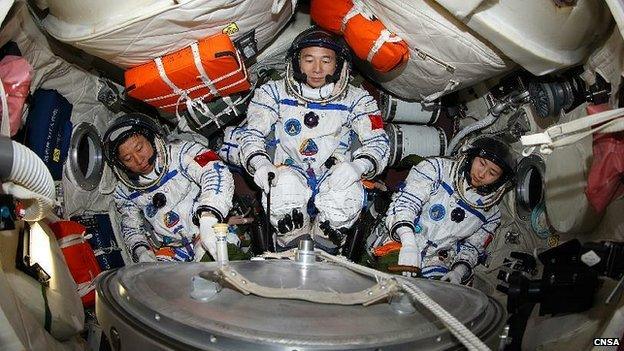 Shenzhou-9 crew