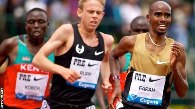 Mo Farah (right)