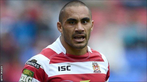 Wigan Warriors half-back Thomas Leuluai