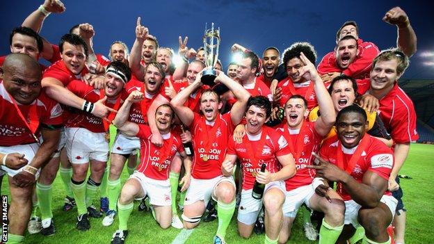 London Welsh lift the Championship title