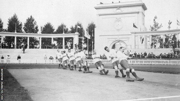 Great Britain tug of war team at Antwerp, 1920