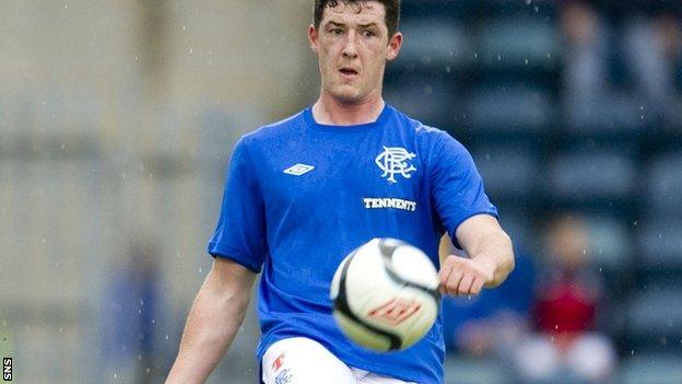 Ross Perry in action for Rangers