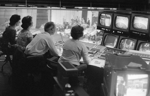 The production gallery during First Night