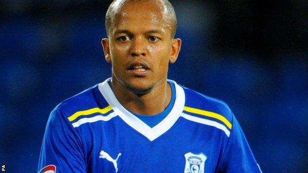 Robert Earnshaw