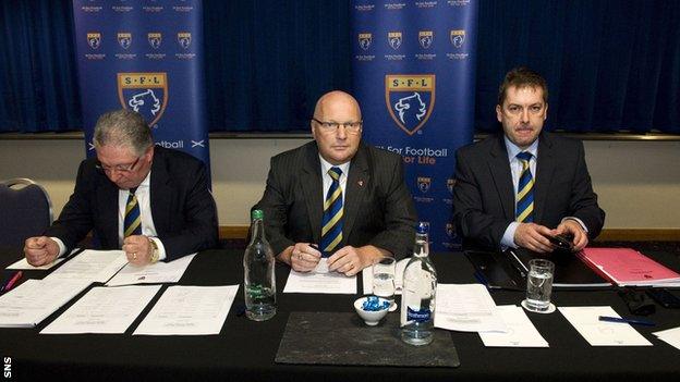 Alloa director Ewen Cameron, SFL president Jim Ballantyne and chief executive David Longmuir