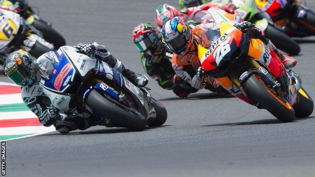 Jorge Lorenzo (left) and Dani Pedrosa (right)