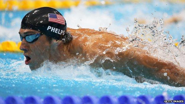 Michael Phelps swimming