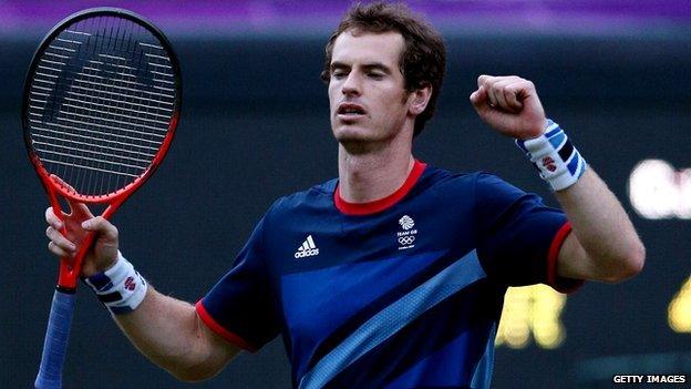 Andy Murray celebrates win against Djokovic