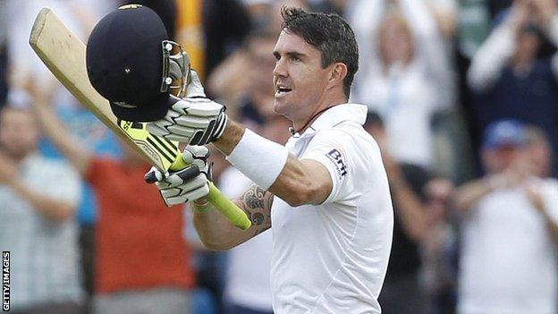 Kevin Pietersen celebrates his century